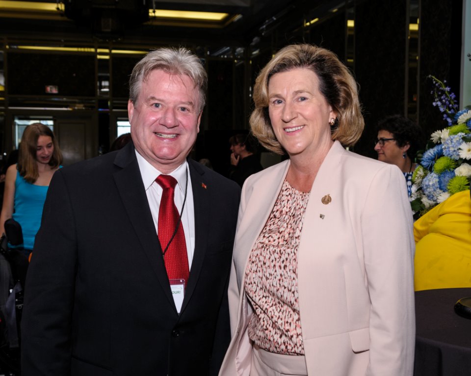 OASIS President, David Barber and Minister Helena Jaczek